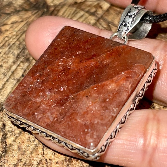 Red Aventurine Quartz Pendant 2” - Picture 4 of 15